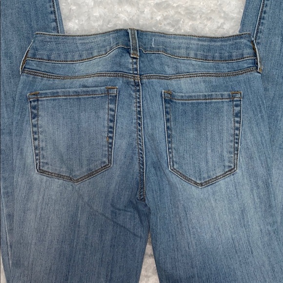 Bullhead low rise skinniest jeans - Picture 5 of 5